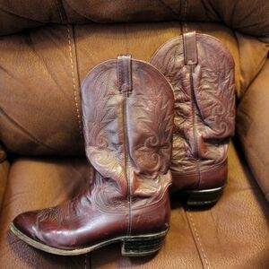Dan Post Bordeaux Leather Cowboy Boots